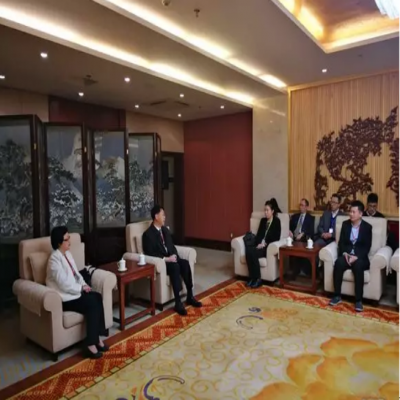 中国跨境电子商务专业委员会秘书长唐生应邀出席中国国际投资贸易洽谈会重返主宾省活动并现场签署战略合作协议